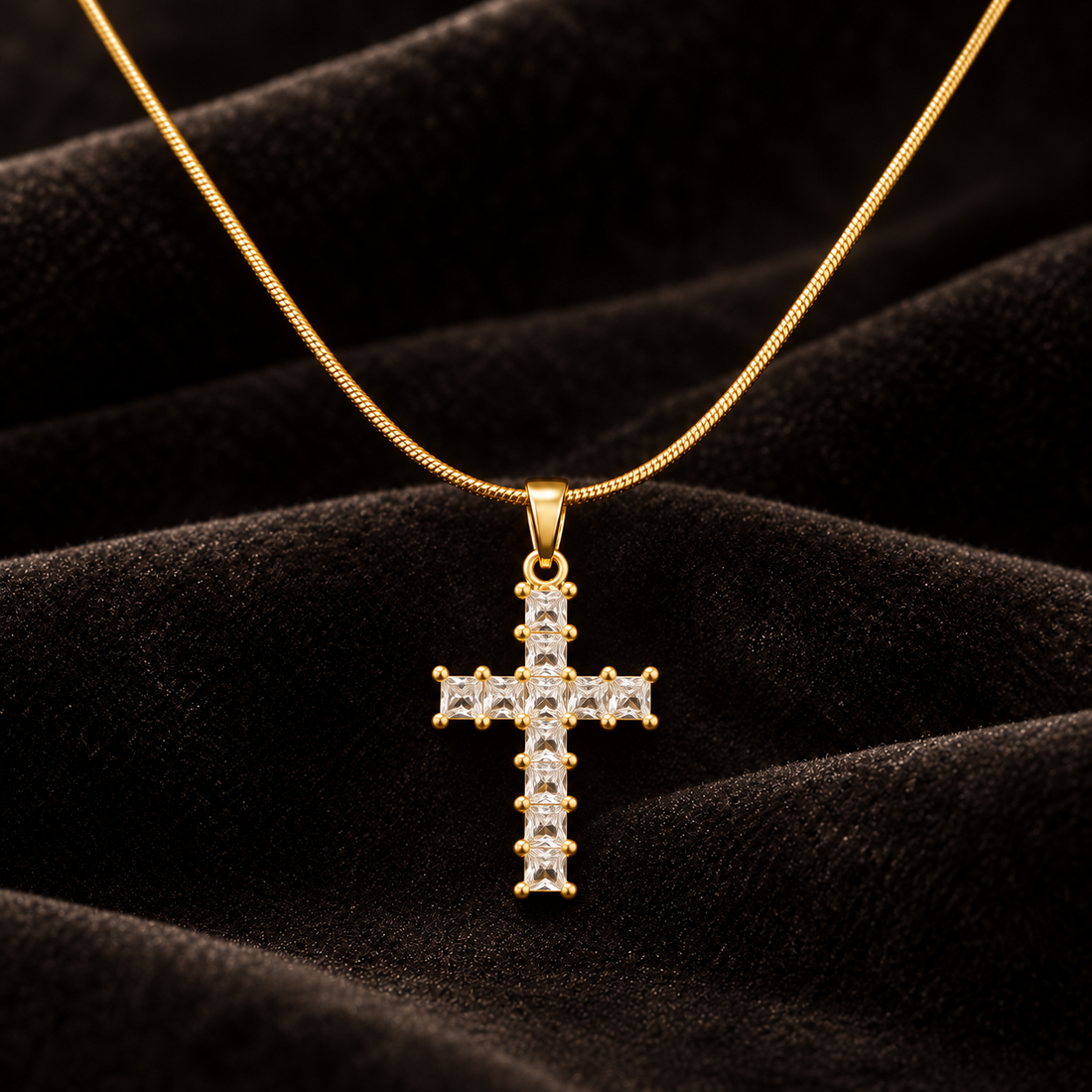 Necklace 1590 — product photograph