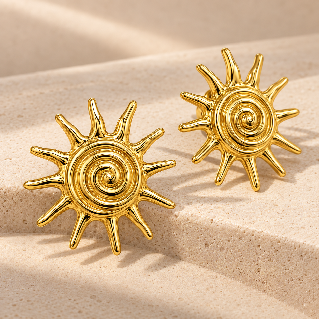 Earrings 640