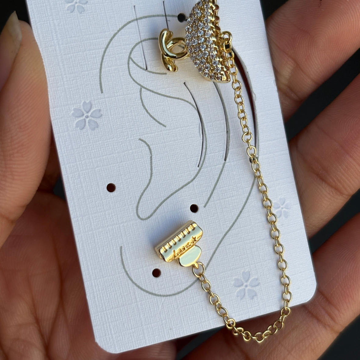 Earrings (Ear-cuffs) 072