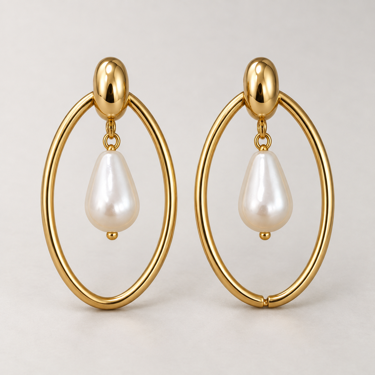 Earrings 684 — product photograph