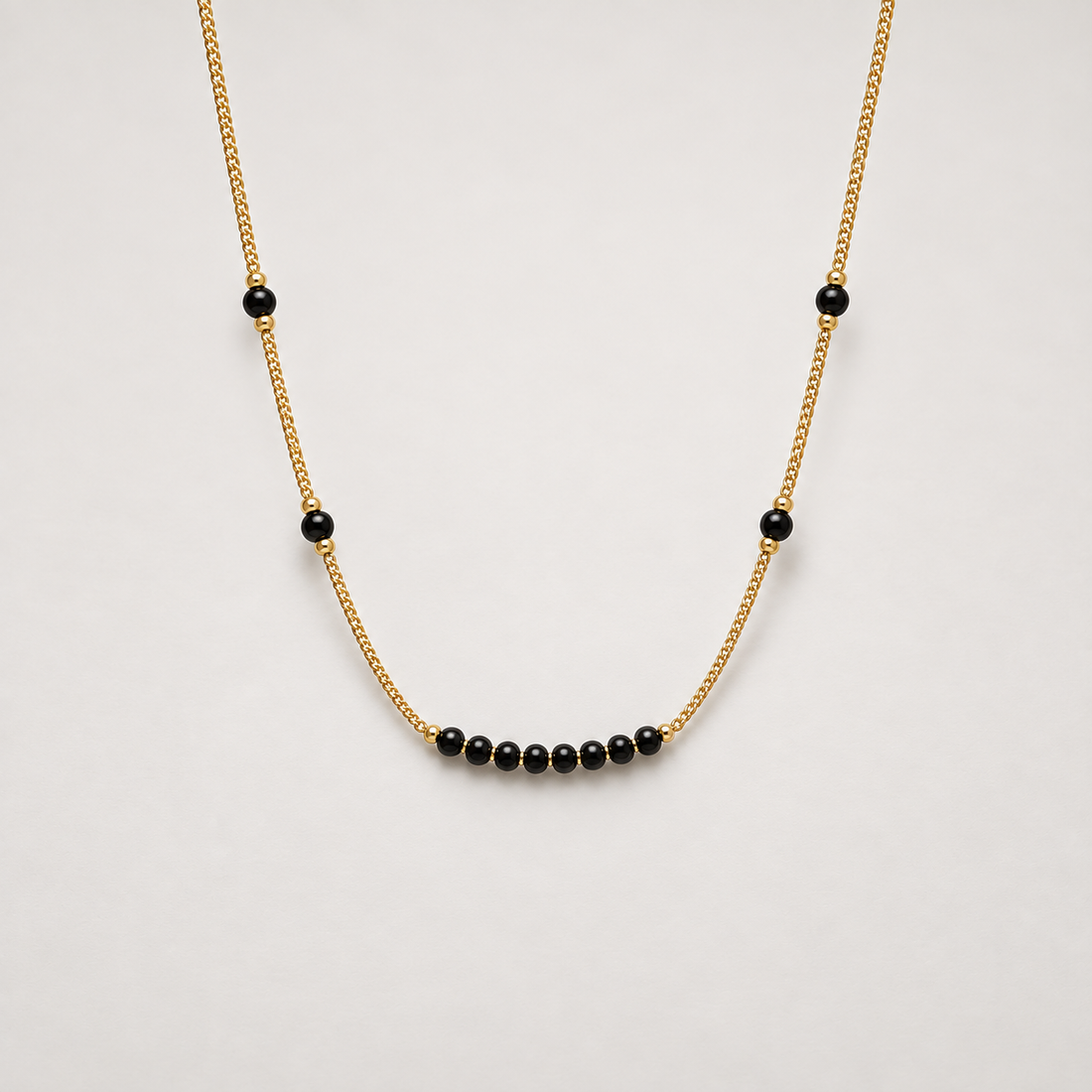 Necklace 1360 — product photograph