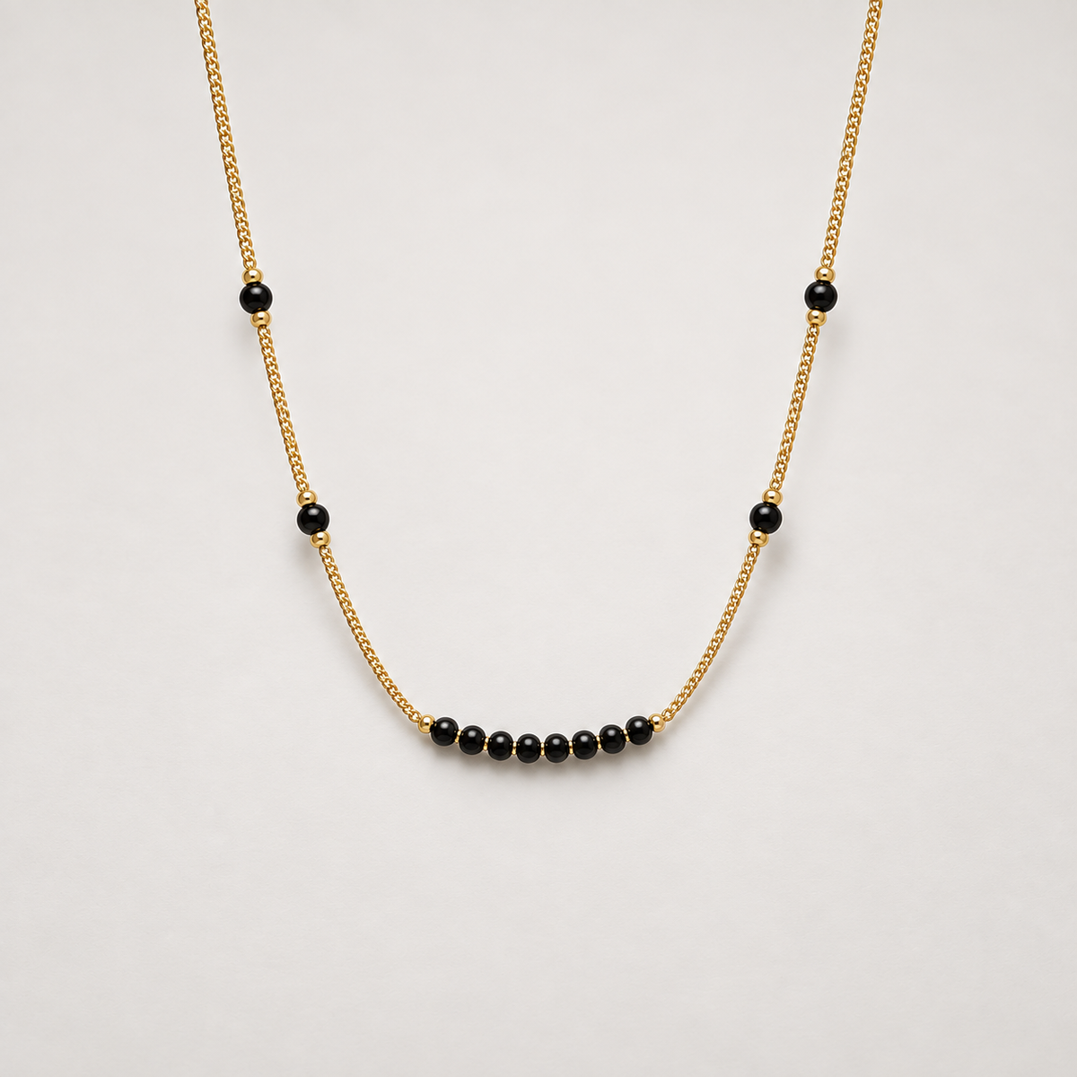 Necklace 1360 — product photograph