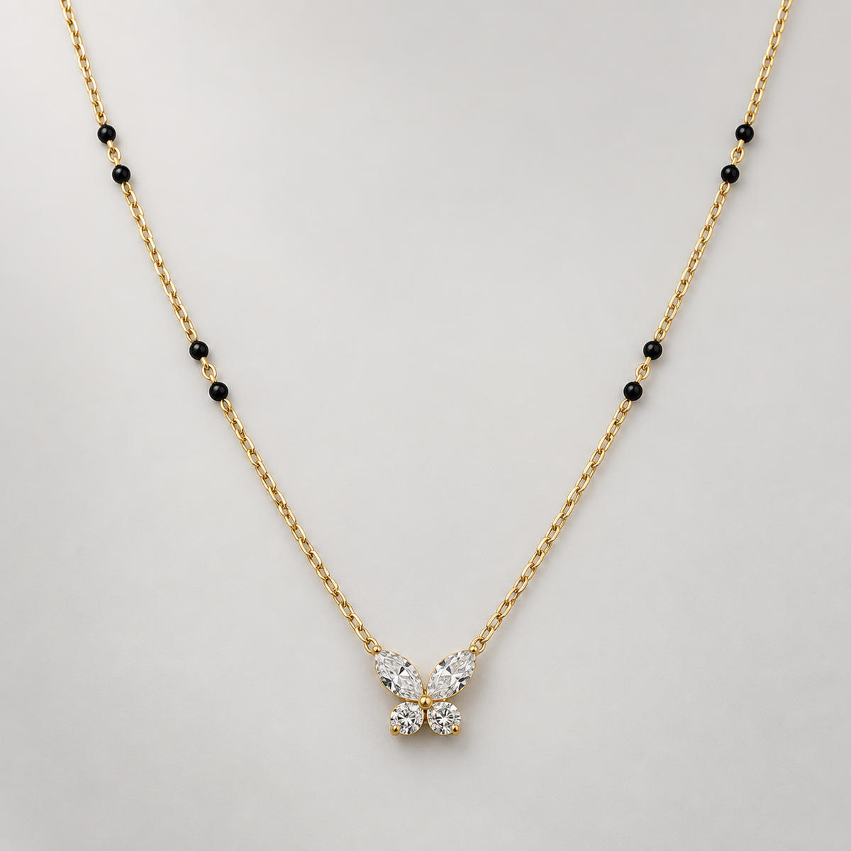 Necklace 1369 — product photograph