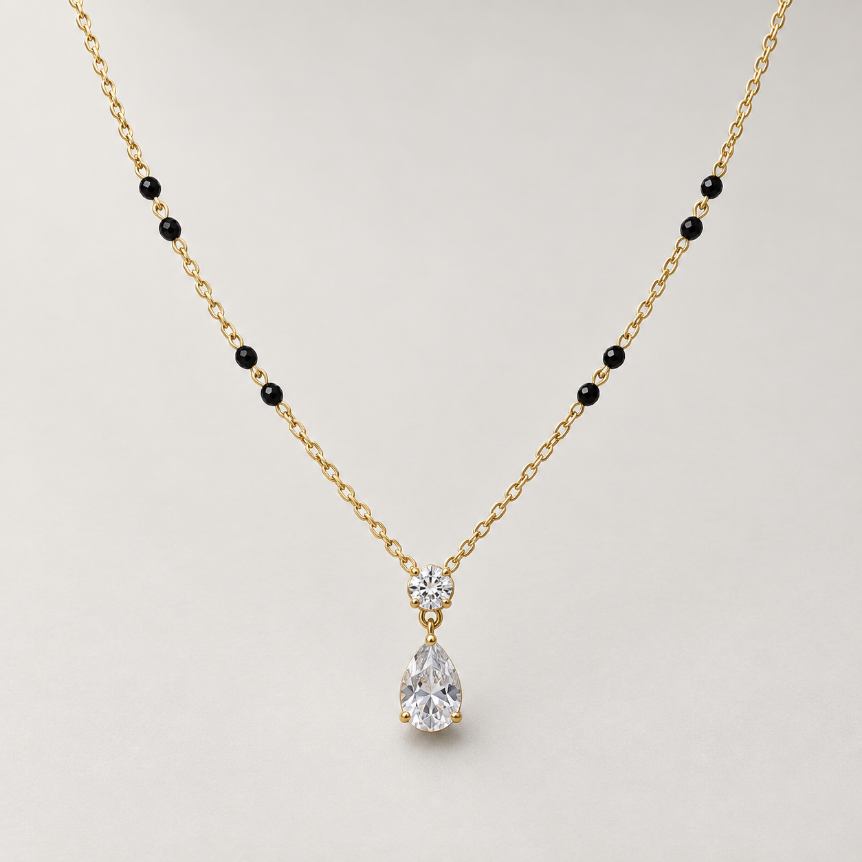 Necklace 1368 — product photograph