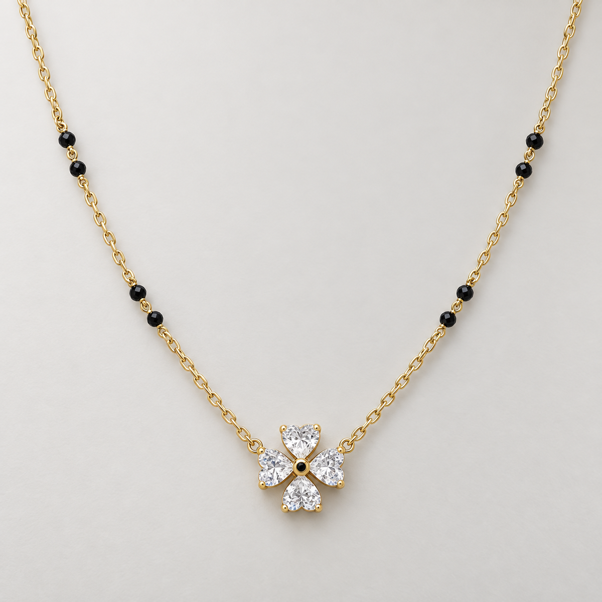 Necklace 1367 — product photograph