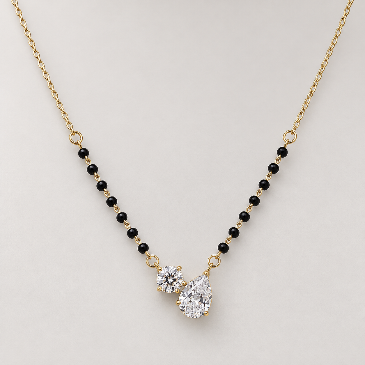 Necklace 1363 — product photograph