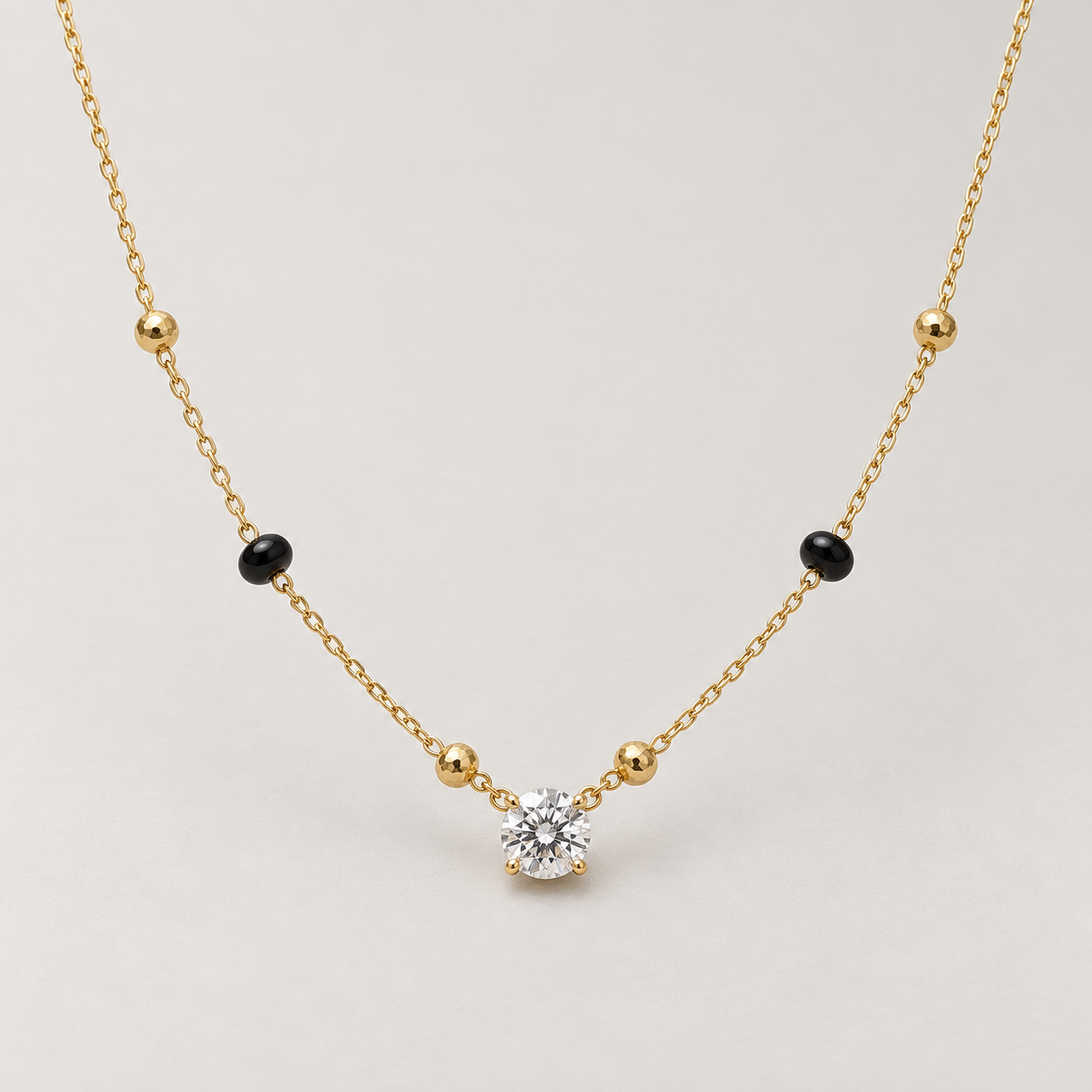 Necklace 1362 — product photograph