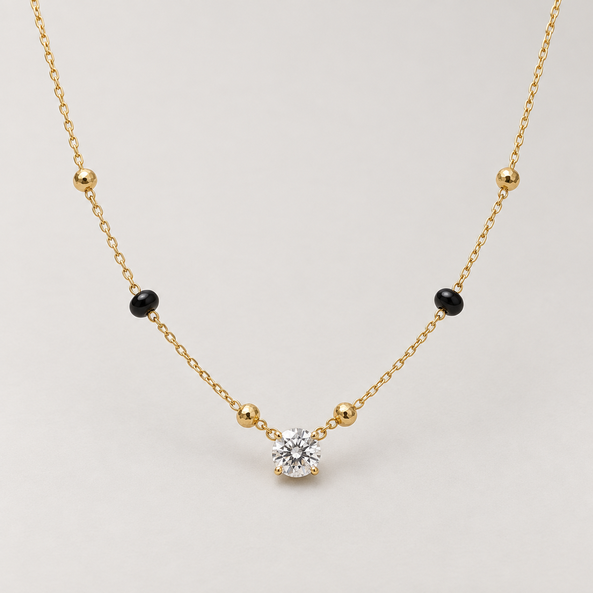 Necklace 1362 — product photograph