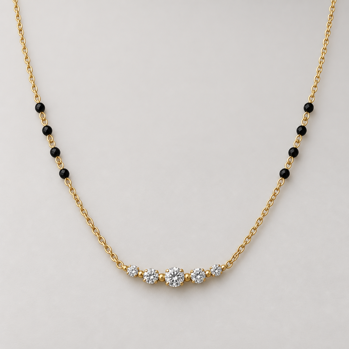 Necklace 1370 — product photograph