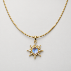 Necklace 1400 — product photograph