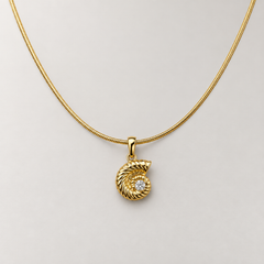 Necklace 1391 — product photograph