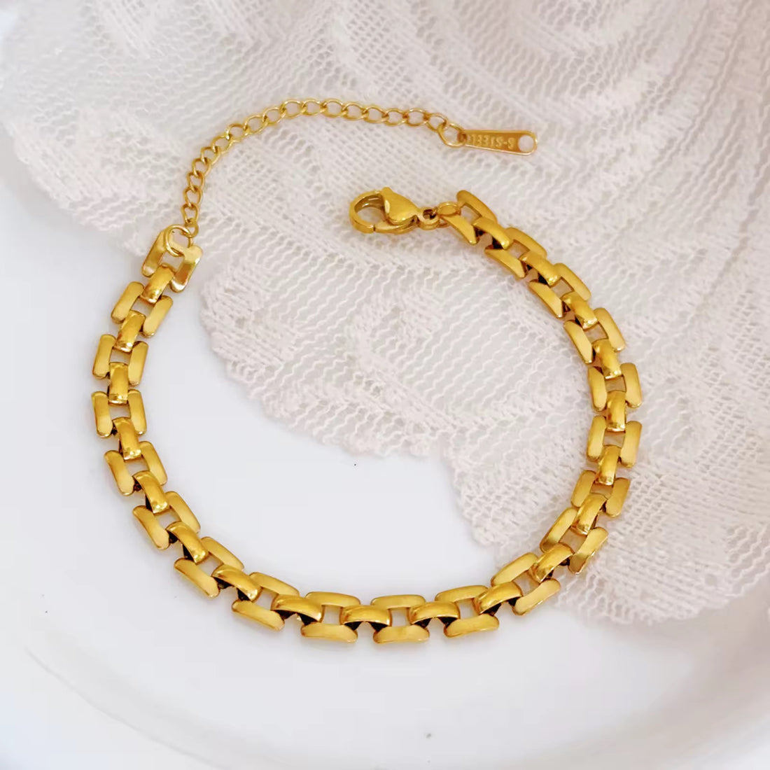 Chain Bracelet 009 - alternate view 2