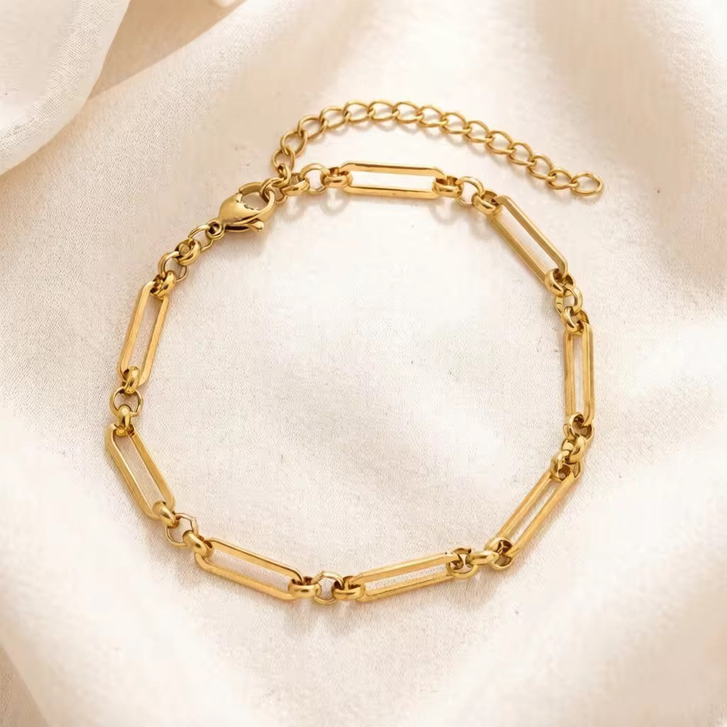 Chain Bracelet 018 - alternate view 2