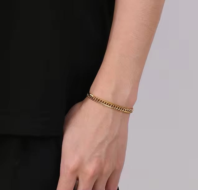Chain Bracelet 019 - alternate view 2
