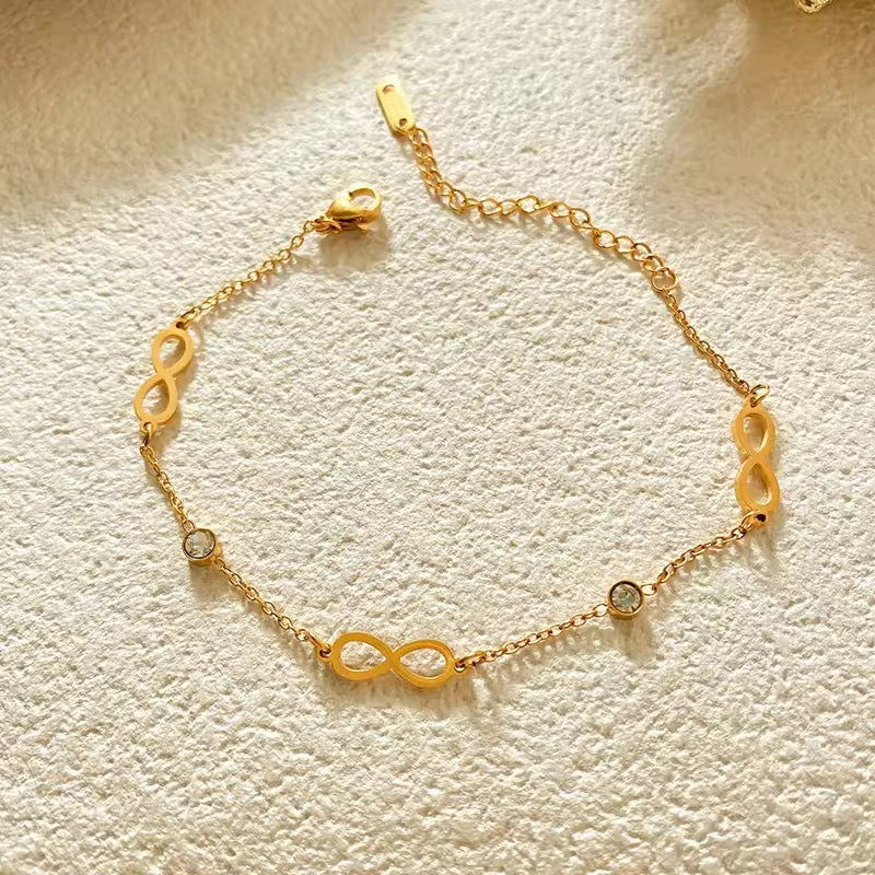 Chain Bracelet 070 - alternate view 2