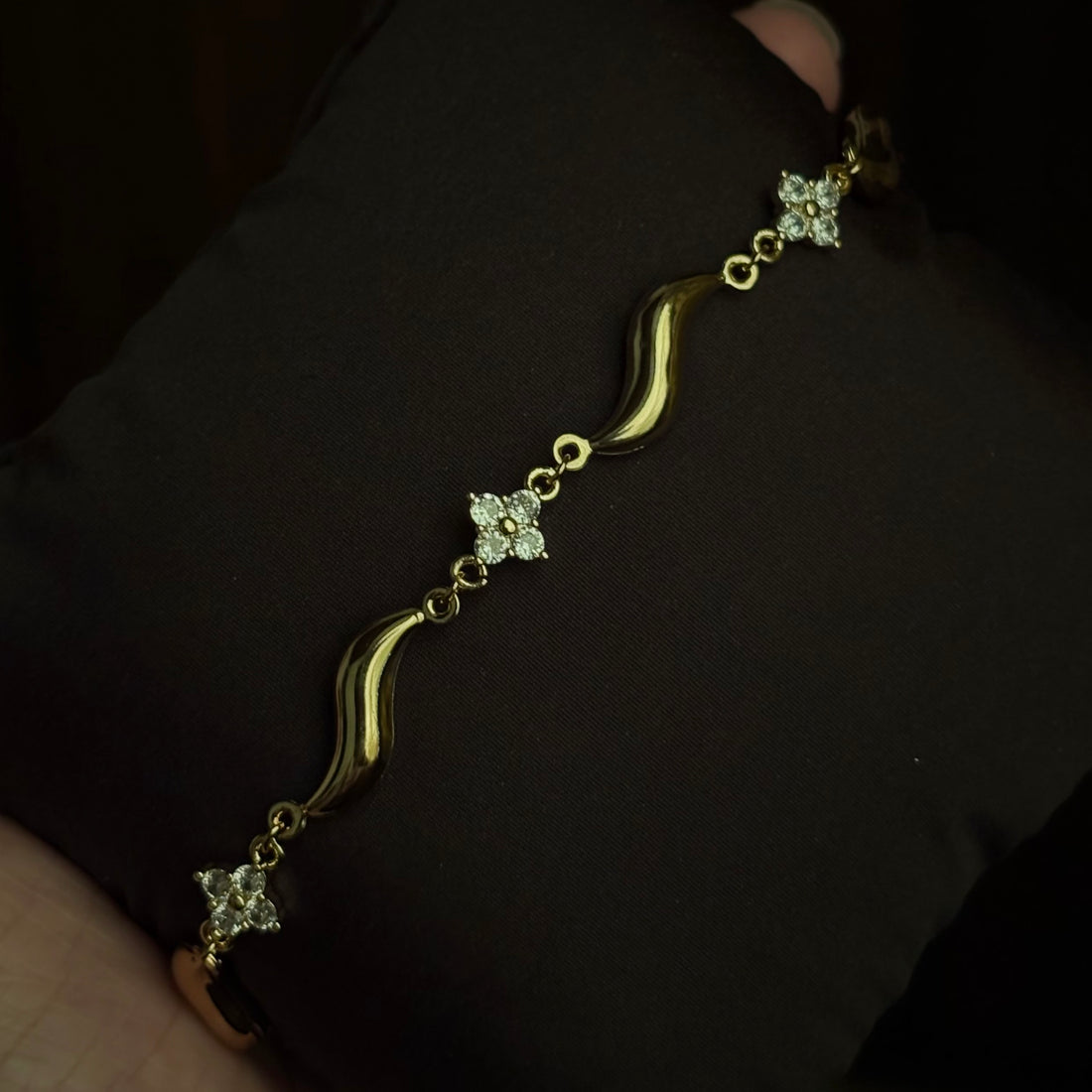 Chain Bracelet 089 - alternate view