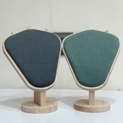 Neck Display 001