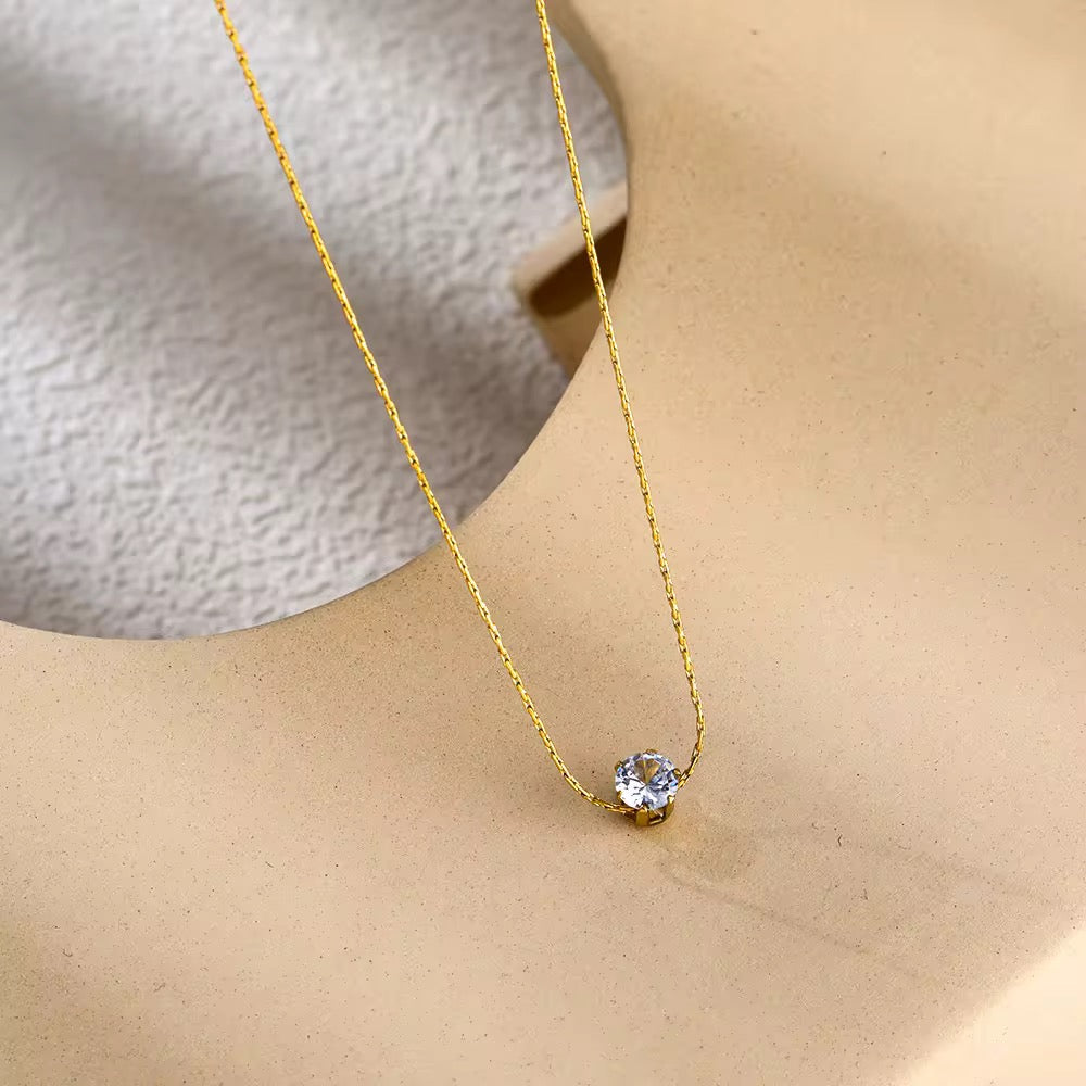 Necklace 002 - alternate view