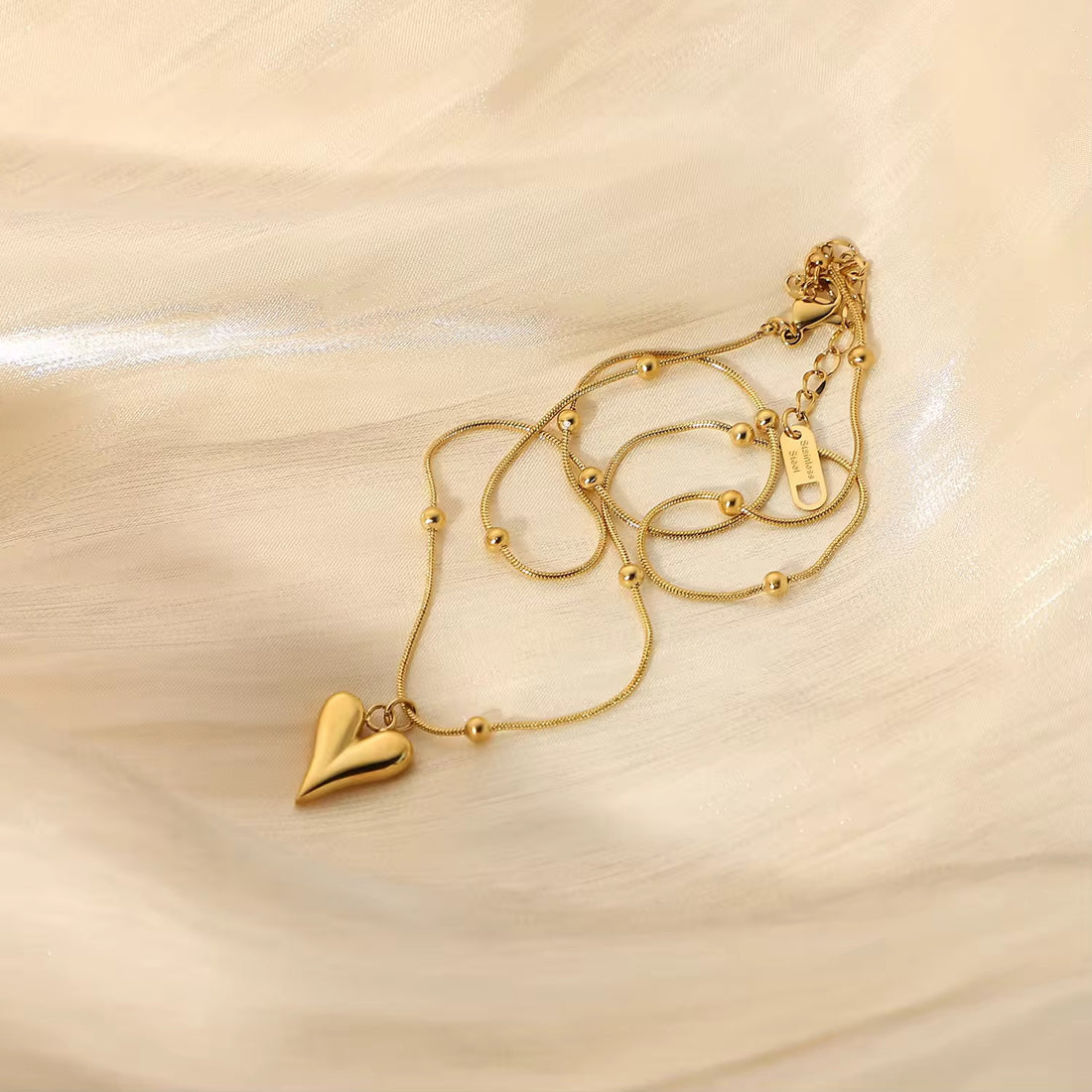Necklace 325 - alternate view