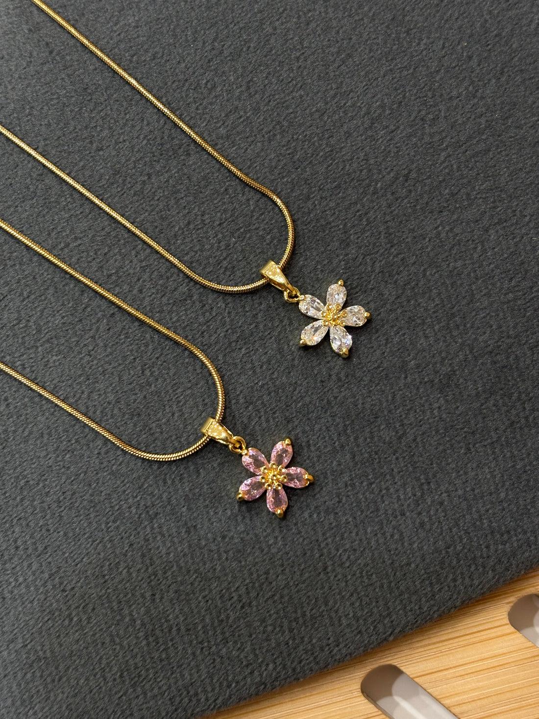 Necklace 289 - alternate view