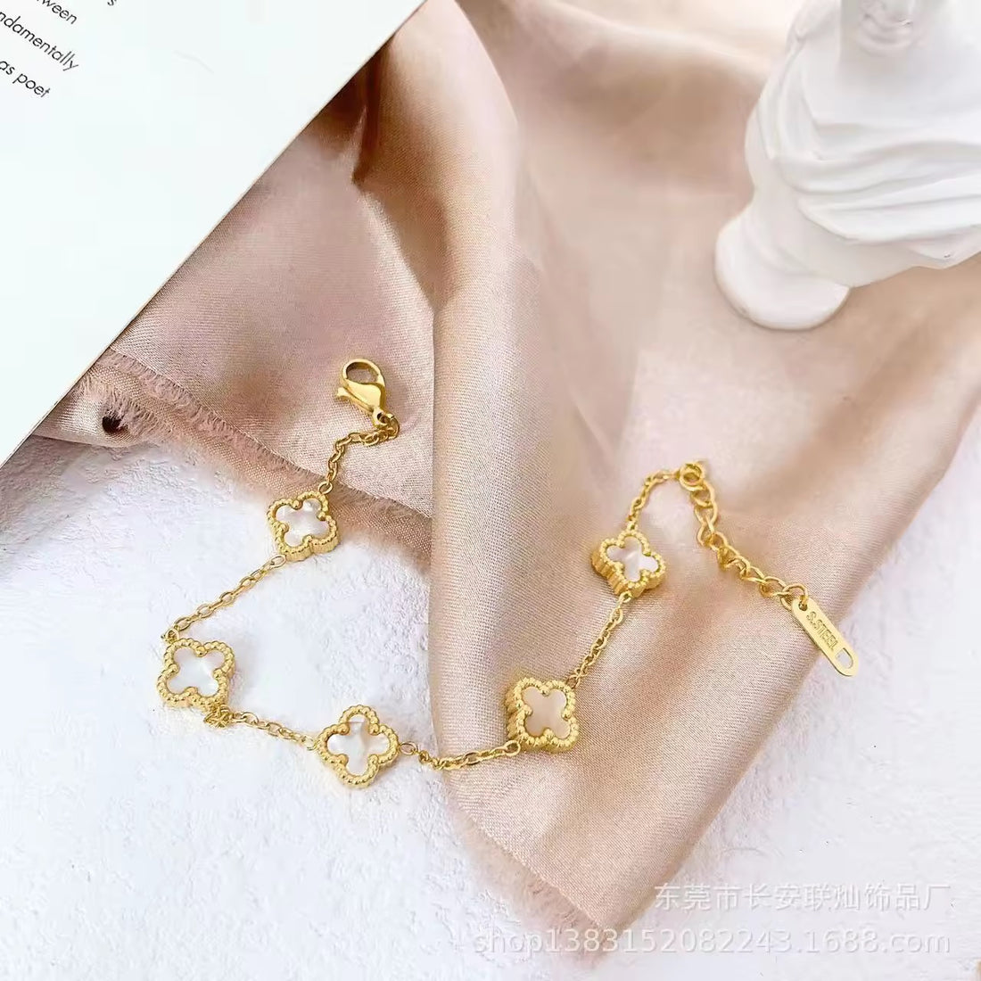 Chain Bracelet 201 (Small Clover) - alternate view