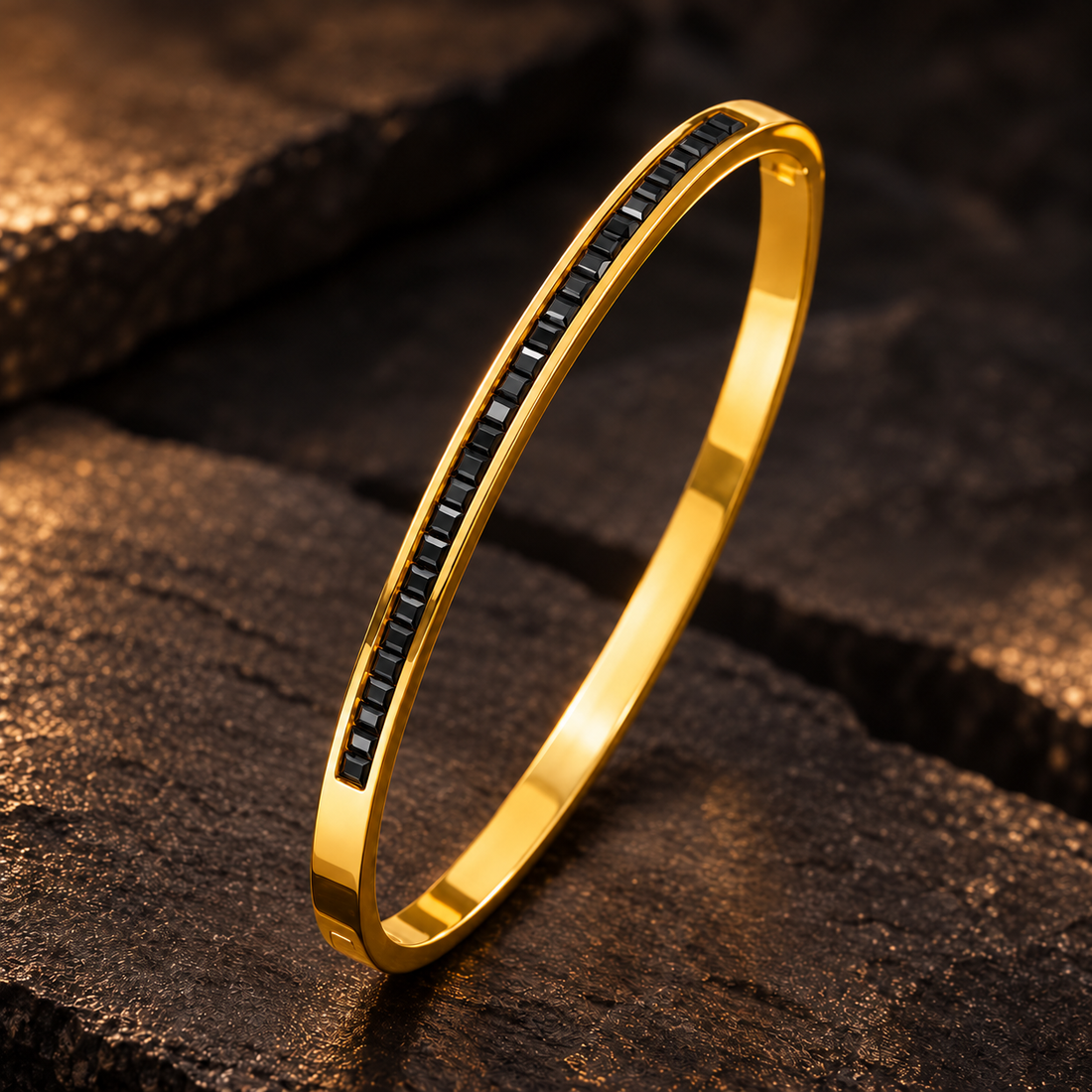 Bracelet Kada 568 — product photograph