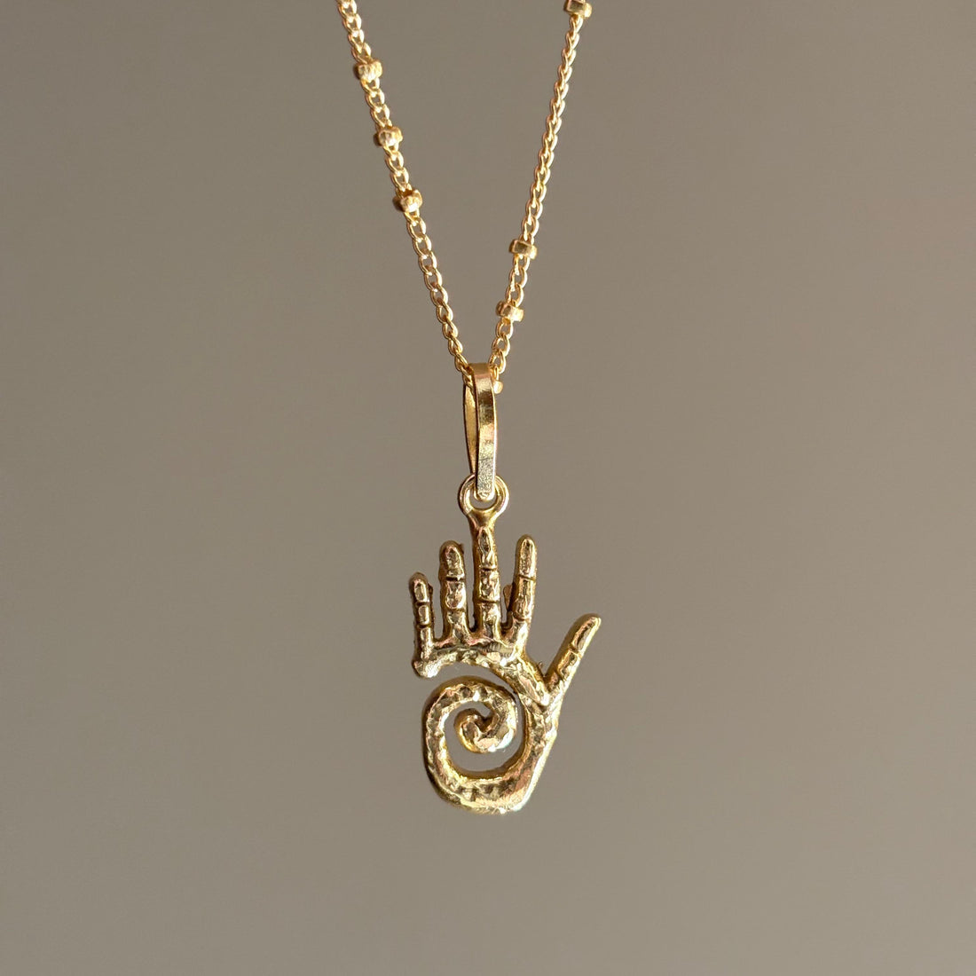 Necklace 137 - brass by Qimati