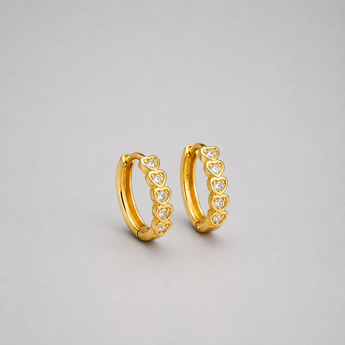 Earrings (Huggie Ear piercing) 297