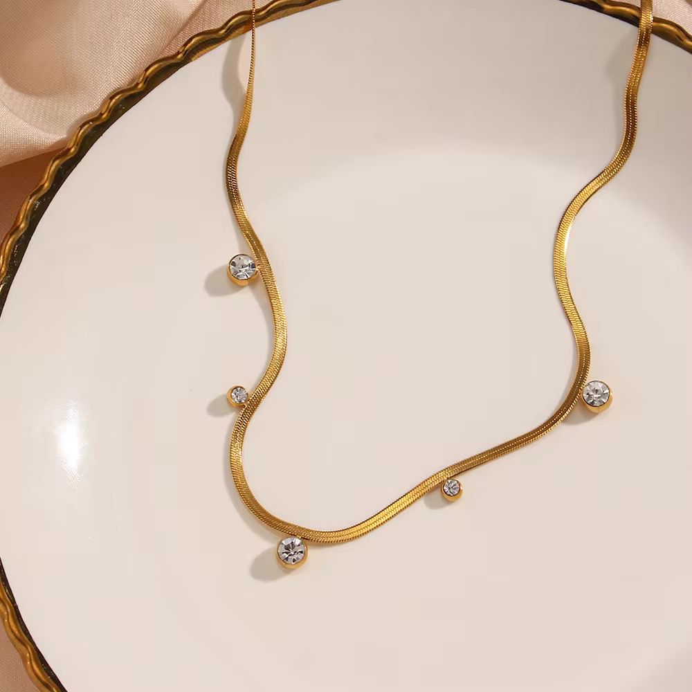 Necklace 677 - alternate view