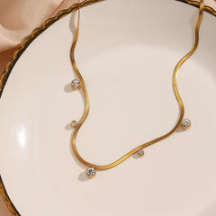 Necklace 677