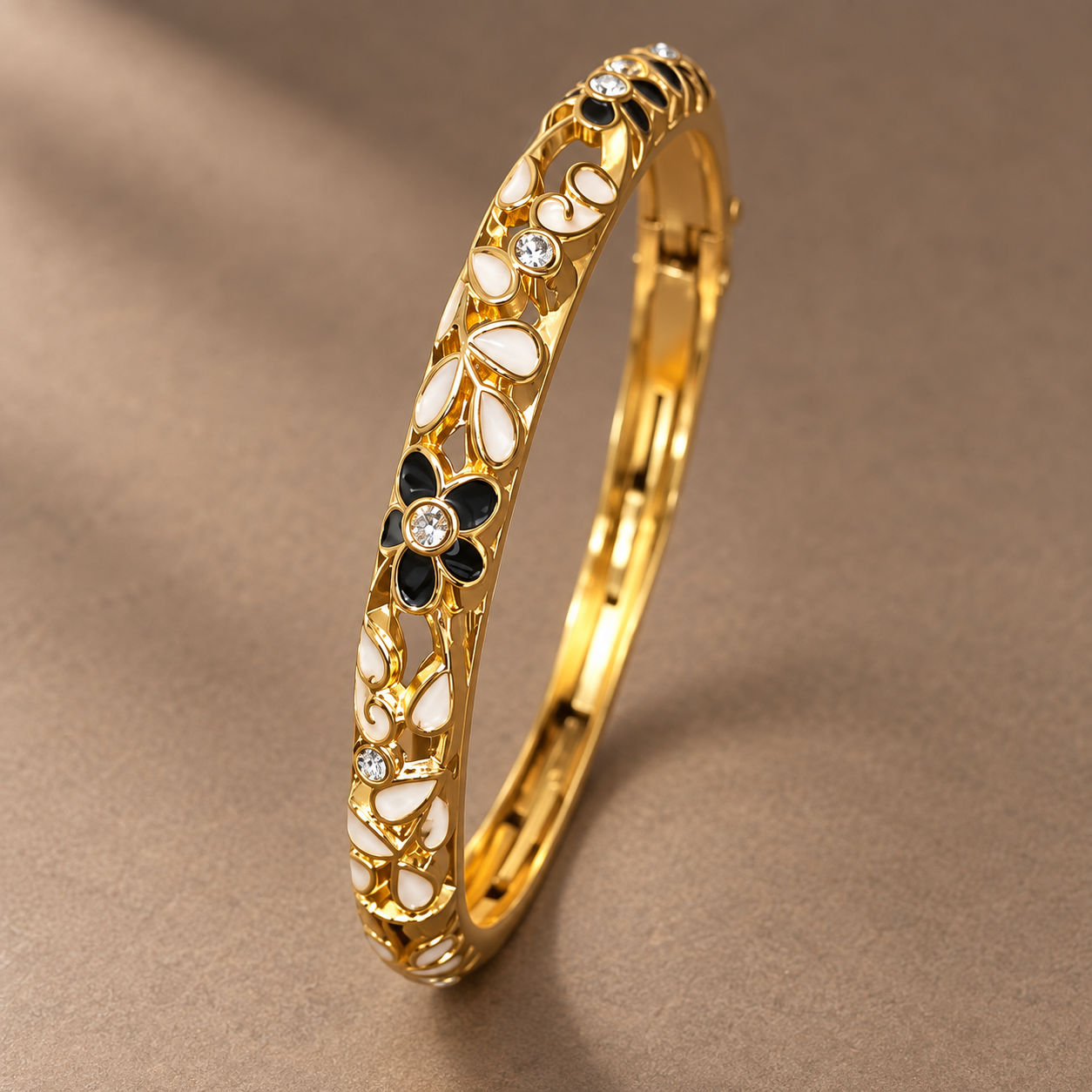 Bracelet Kada 483 — product photograph