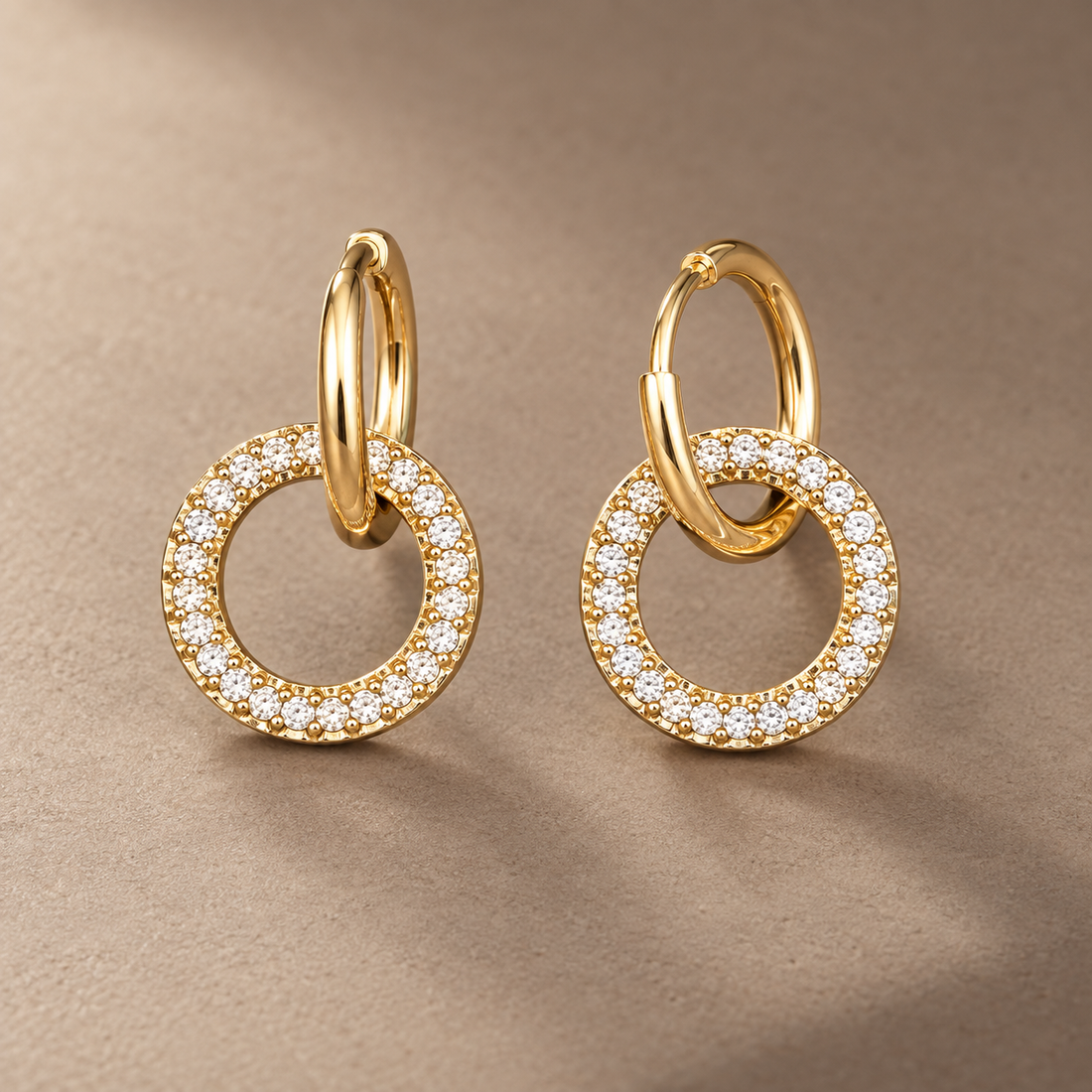 Earrings 817 — product photograph
