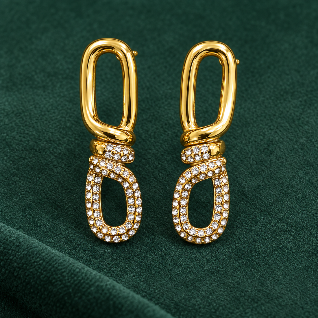 Earrings 815 — product photograph