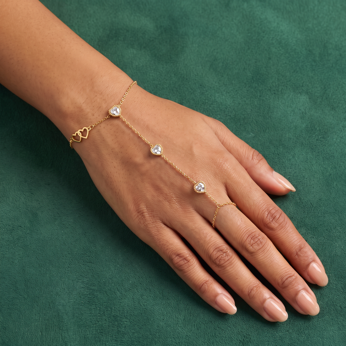Hand Chain 070 — product photograph