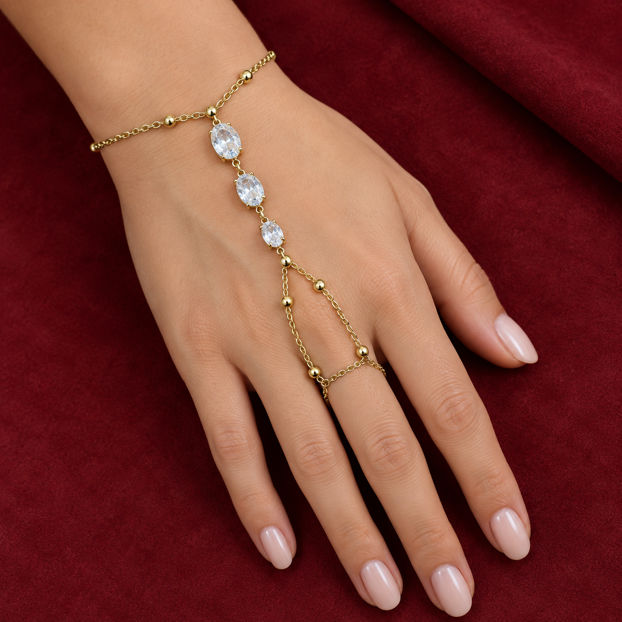 Hand Chain 082 — product photograph