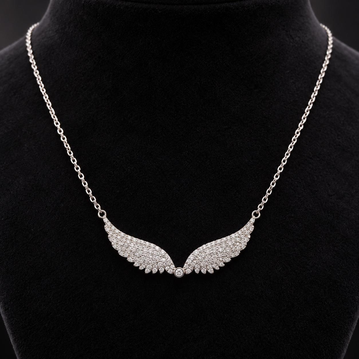 Necklace 1911 — product photograph