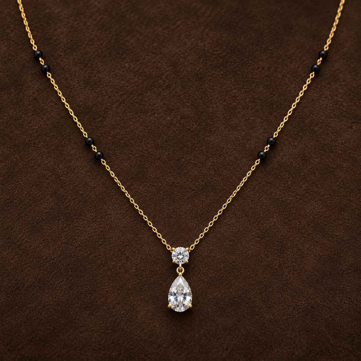 Necklace 1949 — product photograph