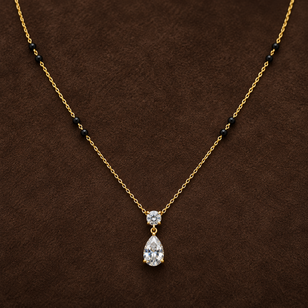 Necklace 1949 — product photograph