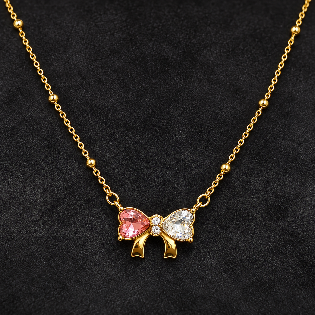 Necklace 1826 — product photograph