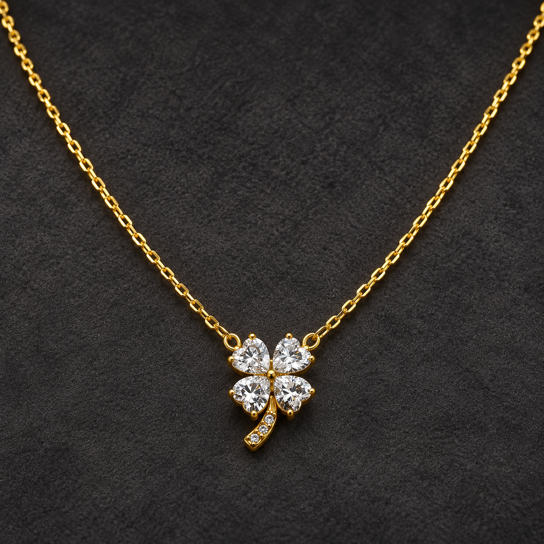 Necklace 1871 — product photograph