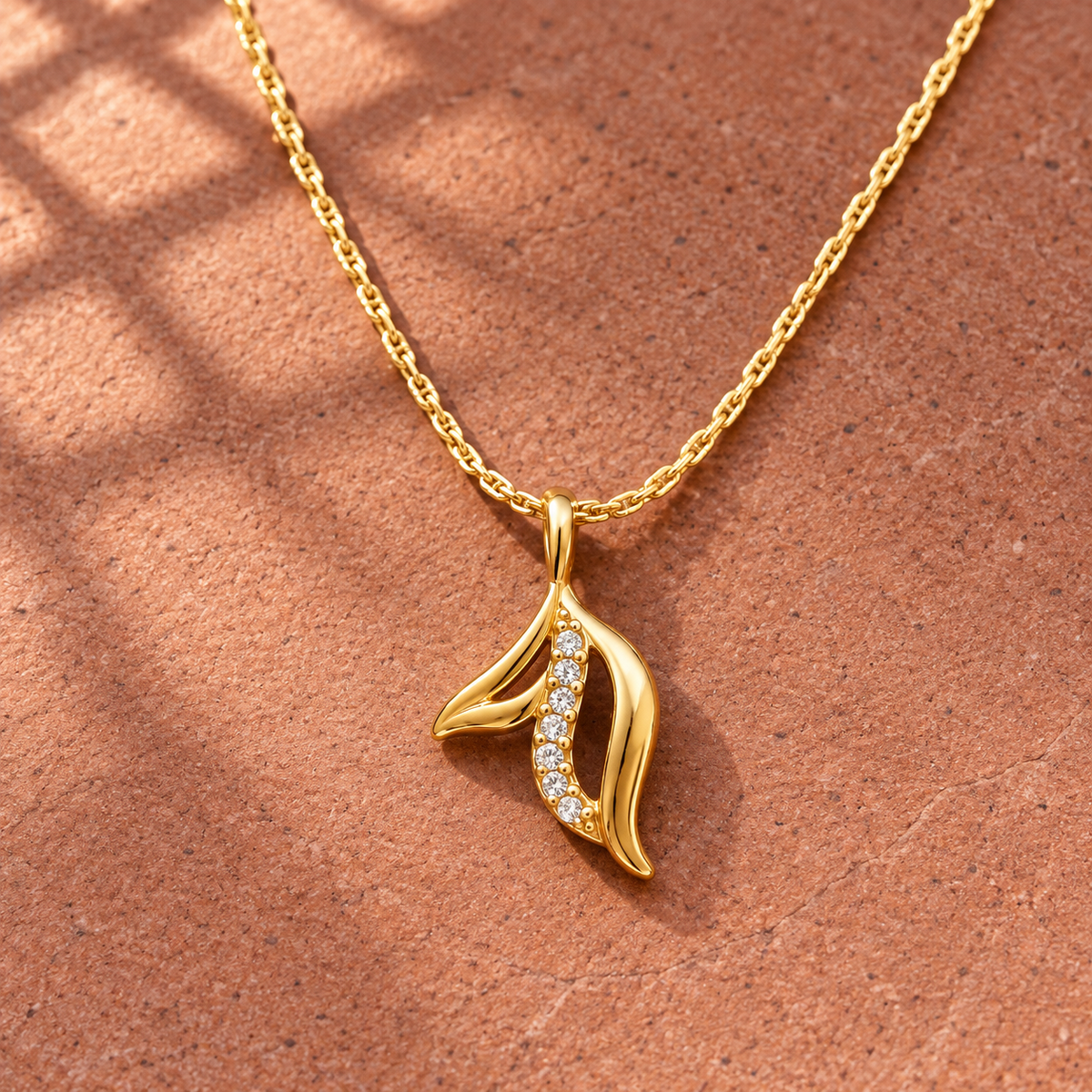 Necklace 1600 — product photograph