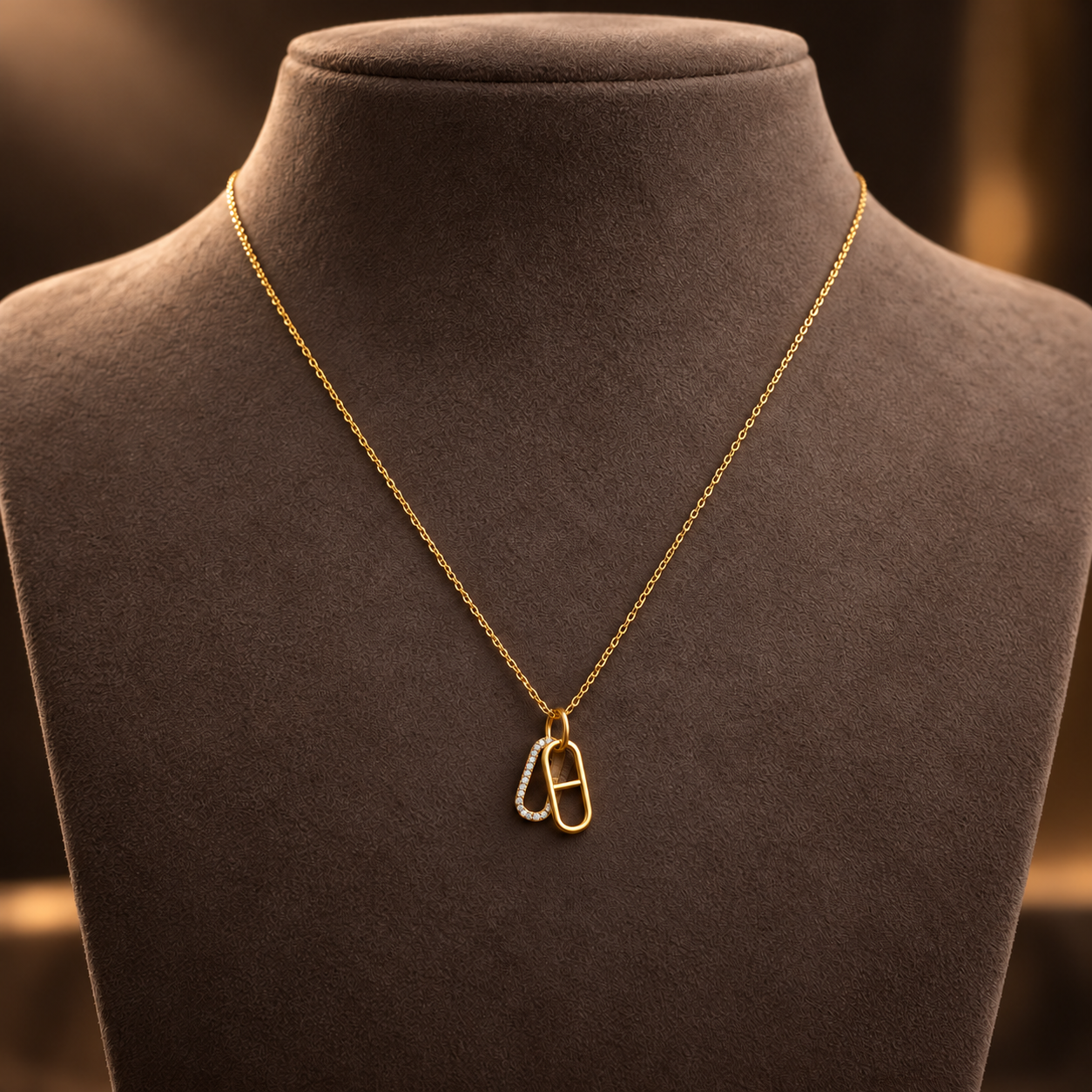 Necklace 1896 — product photograph