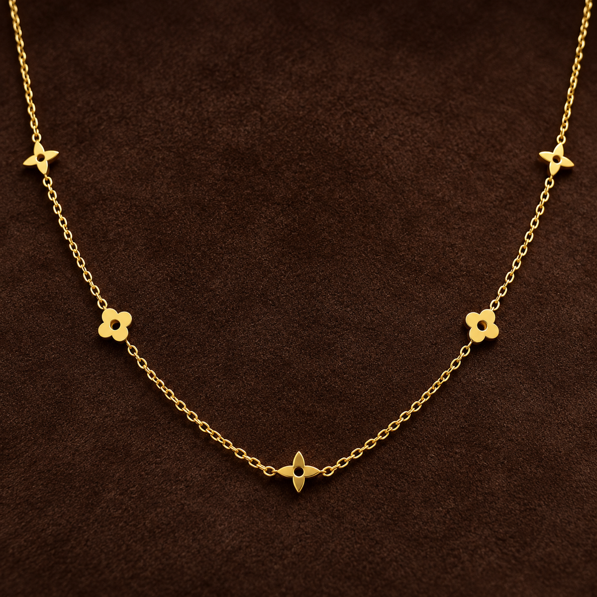 Necklace 1919 — product photograph