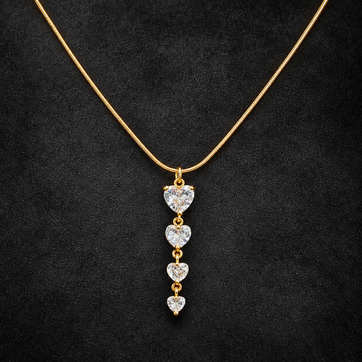 Necklace 1828 — product photograph