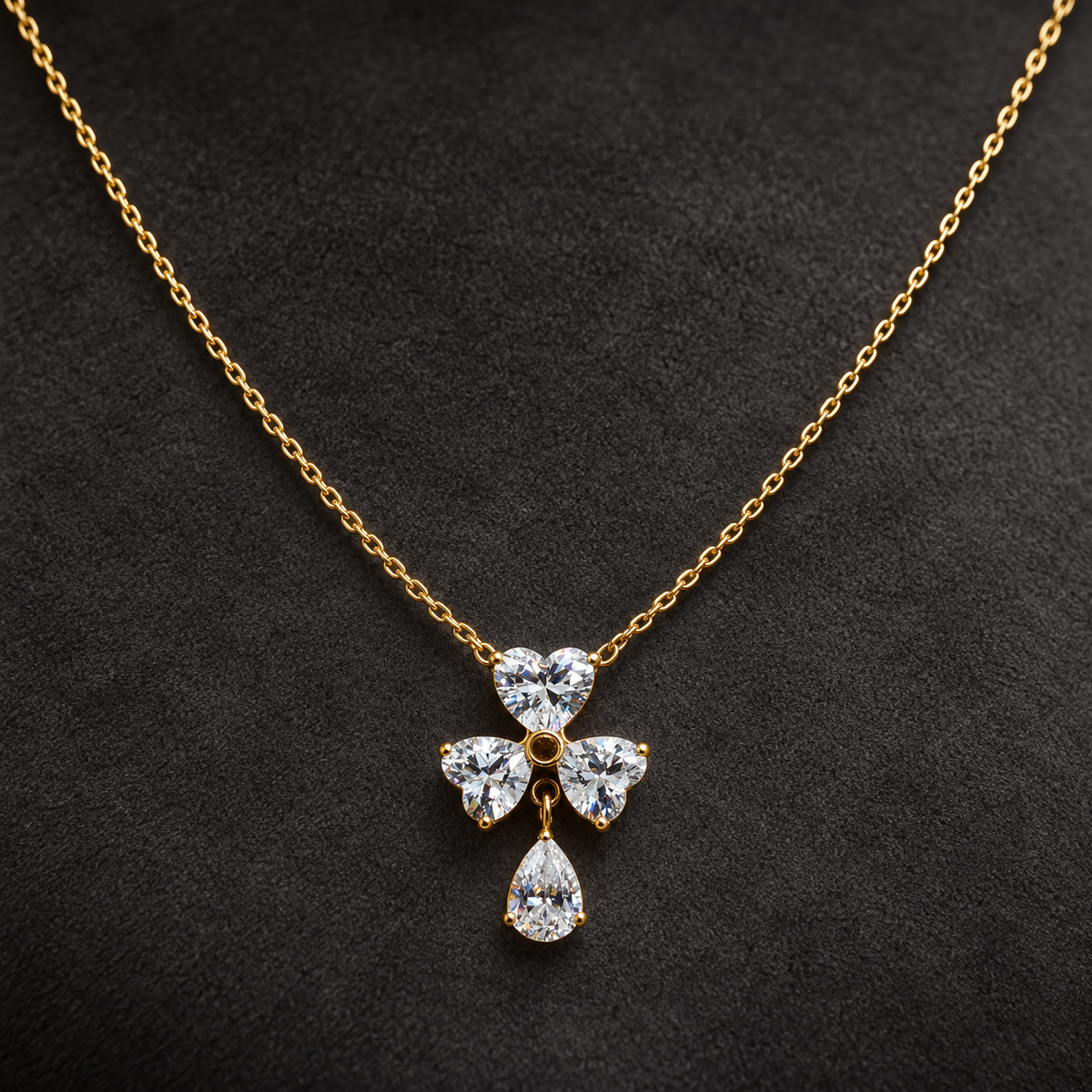 Necklace 1941 — product photograph