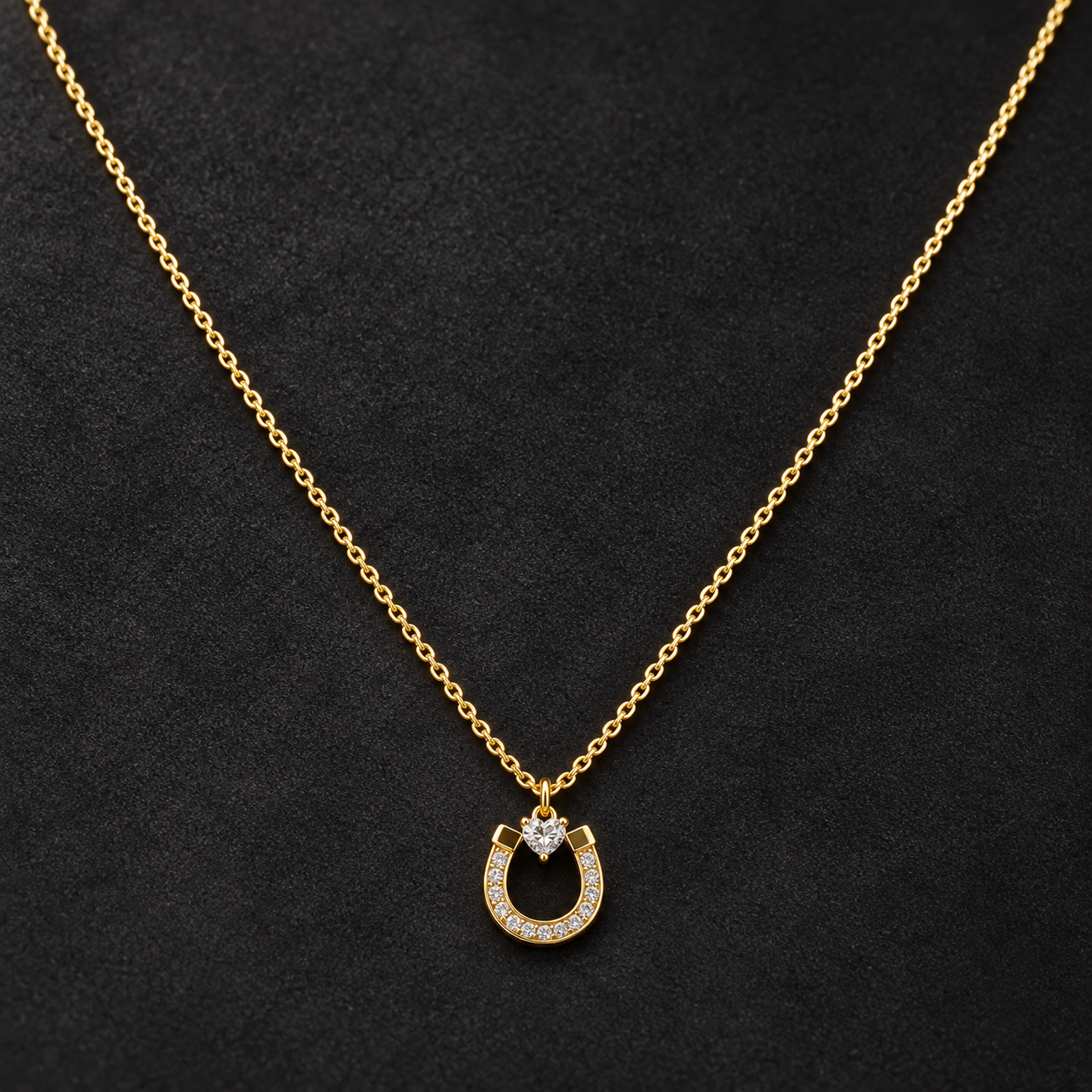 Necklace 1907 — product photograph