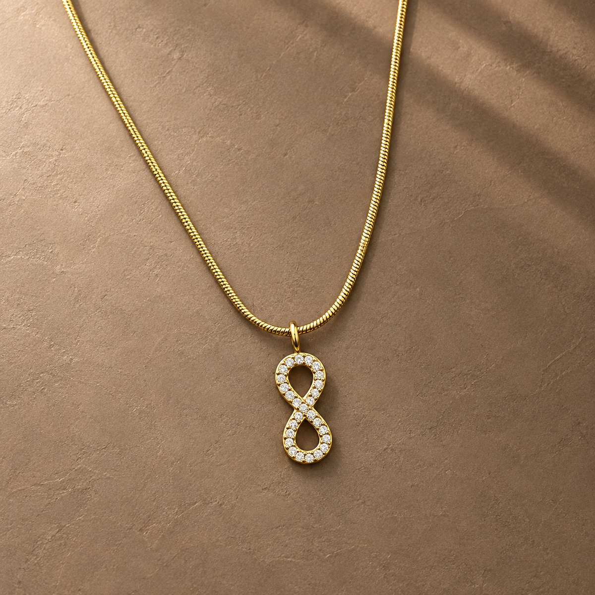 Necklace 1561 — product photograph