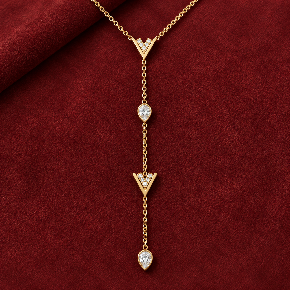 Necklace 1597 — product photograph