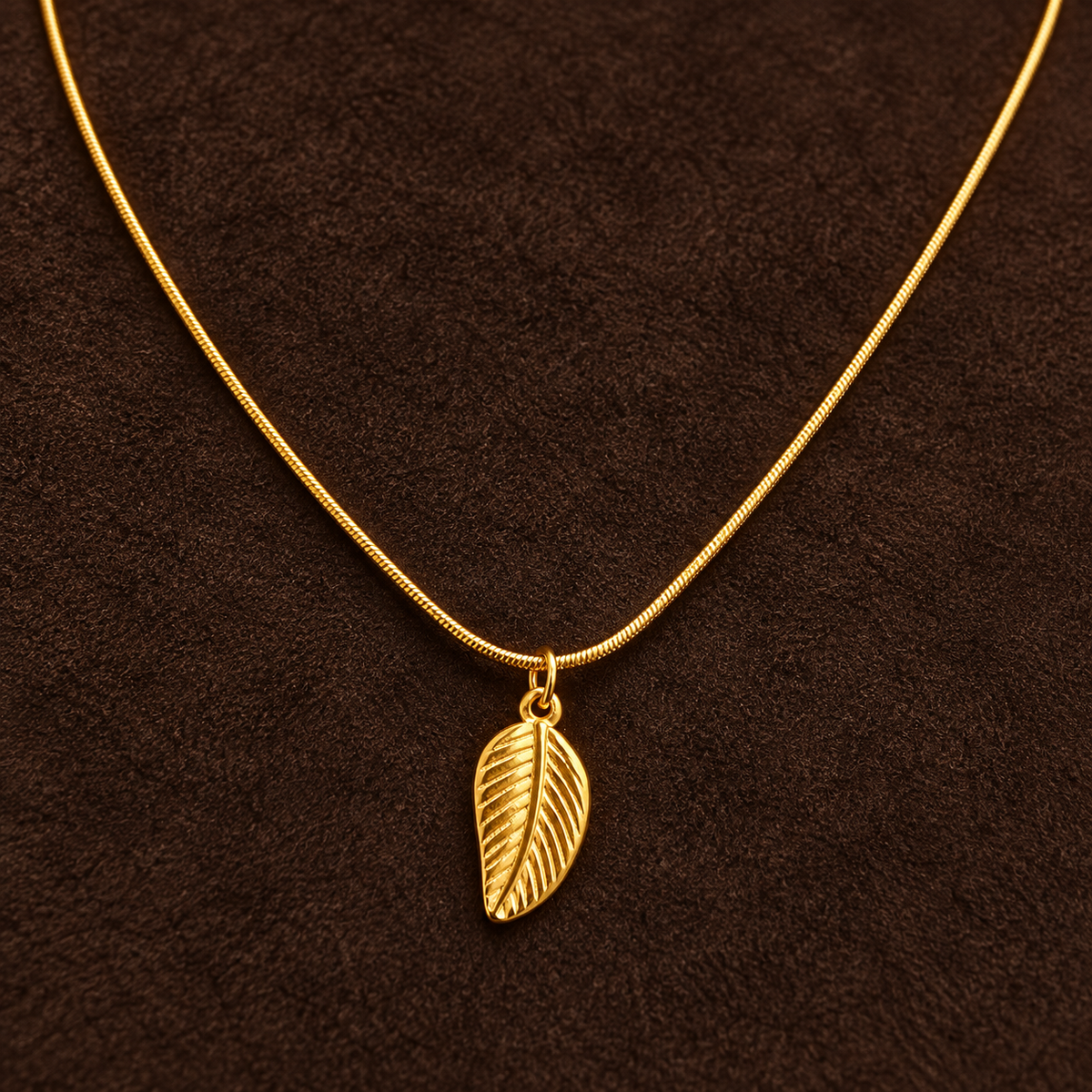 Necklace 1884 — product photograph