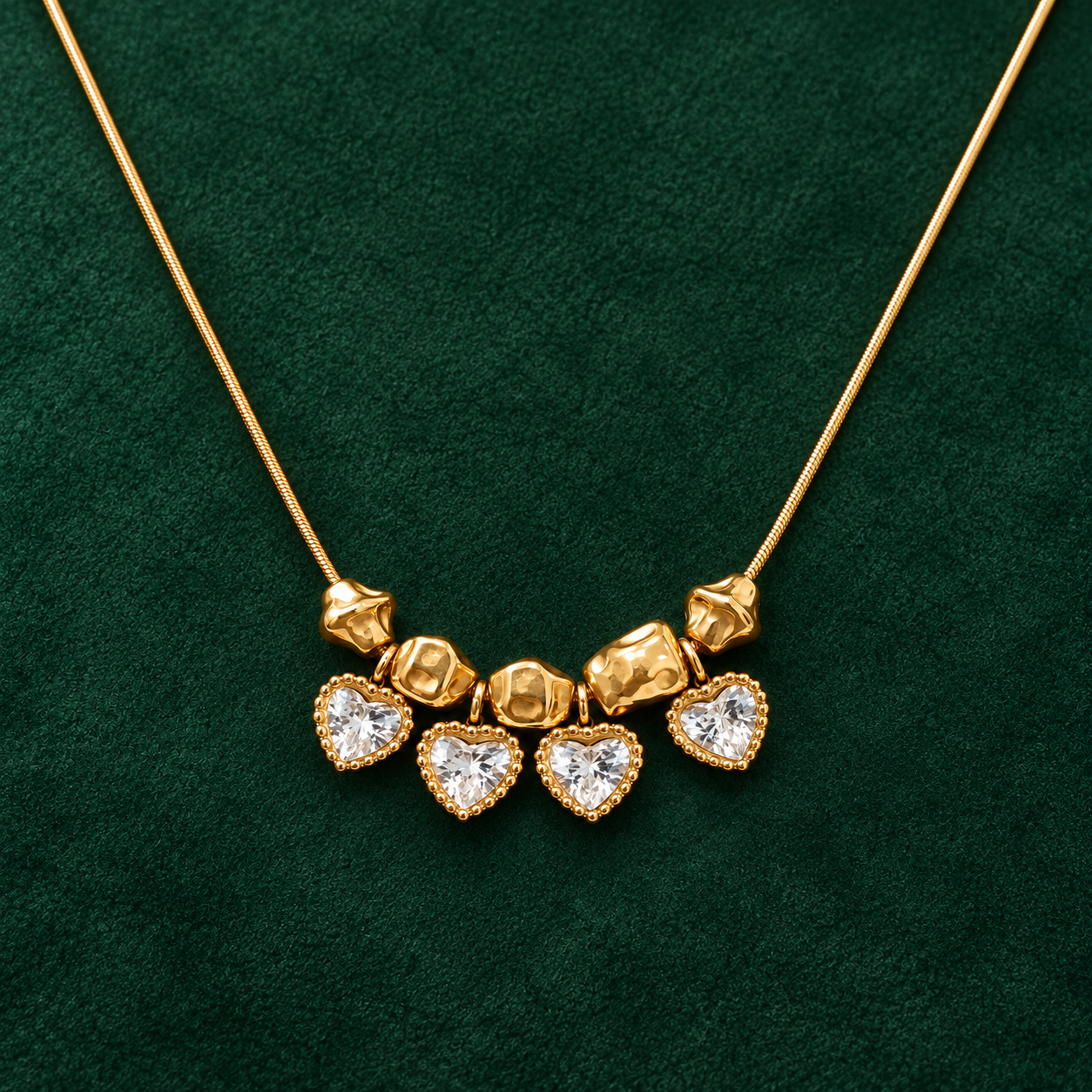 Necklace 1621 — product photograph